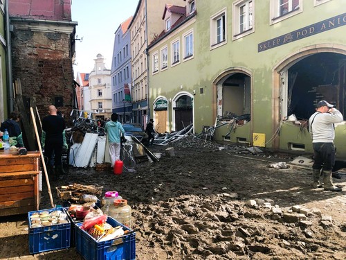 Kiedy, bez obaw o zdrowie własne i rodziny można bezpiecznie wrócić do domów zalanych przez powódź?